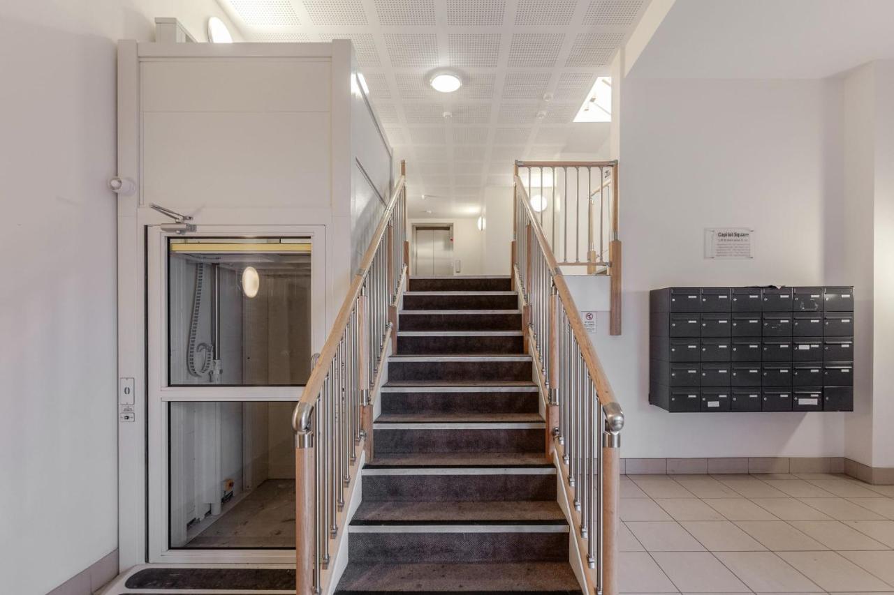 Roomspace Serviced Apartments - Capitol Square エプソム エクステリア 写真